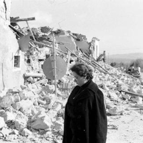 23 Nov 1980 A o Terremoto De Irpinia De 1980 Cinta De Tiempo 23-nov-1980-a-o-terremoto-de-irpinia-de-1980-cinta-de-tiempo