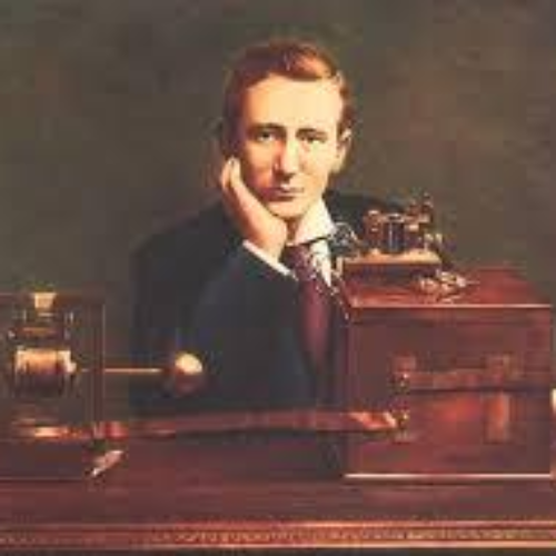 22 ene 1895 año - The first radio was invented. (Cinta de tiempo)