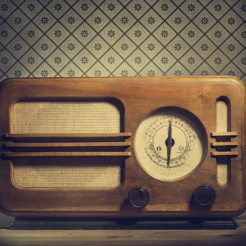 27 déc. 1895 - Radio (1896) (La bande de temps)