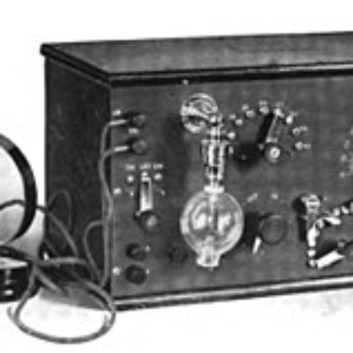 1 ene 1895 año - First Radio Invented. (Cinta de tiempo)