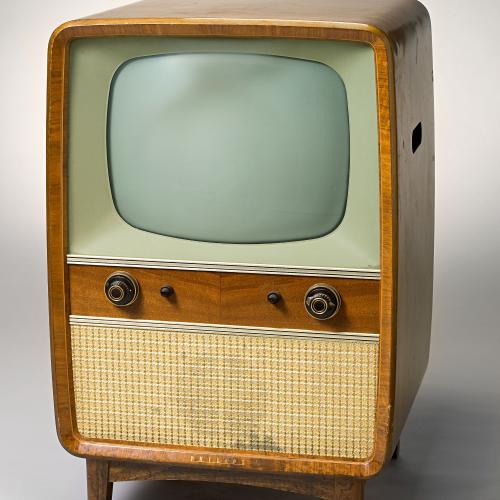 jan 1, 1920 - første farve fjernsyn udkom (Timeline)